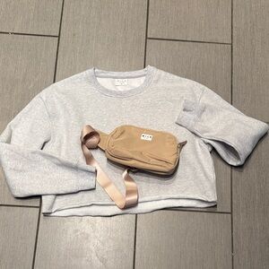 Wilo sold out cropped sweatshirt with Wilo waist bag